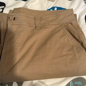 Joe Fresh cotton pants. Size 12.